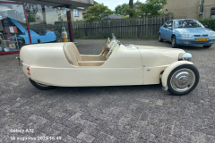Lomax-77253090-1