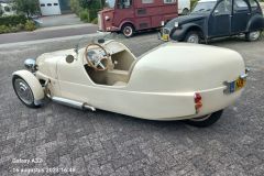 Lomax-77253090-14