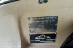 Lomax-77253090-5
