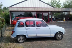 Renault 4 Right